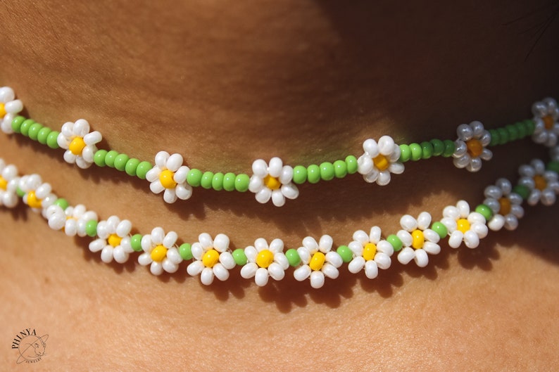 Handgemachte Perlenkette in Modell DAISY oder HANA//Blümchenkette//Glasperlenkette//bunte Perlenkette Bild 3