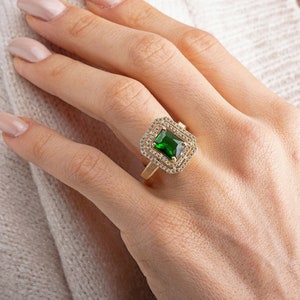 14K Solid Gold Halo Emerald Ring image 3