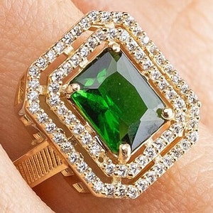 14K Solid Gold Halo Emerald Ring image 4