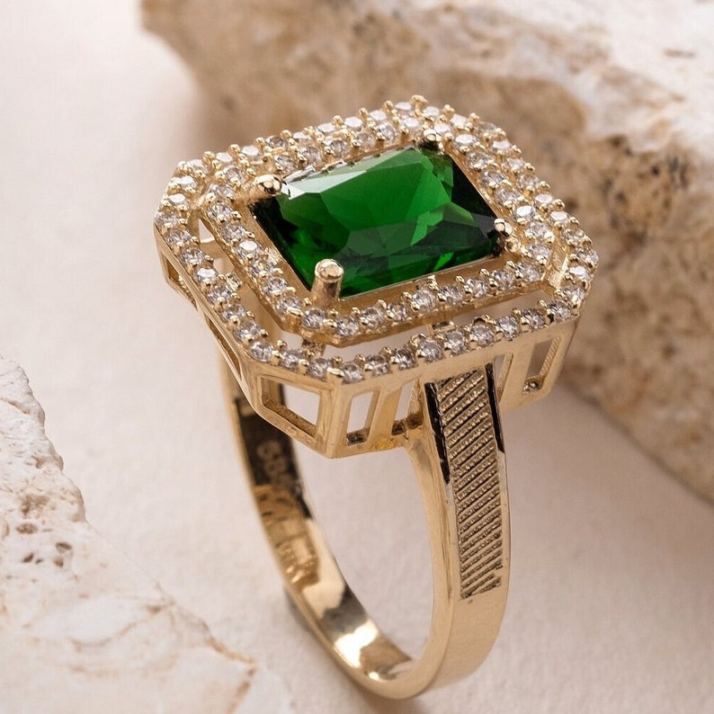 14K Solid Gold Halo Emerald Ring image 2
