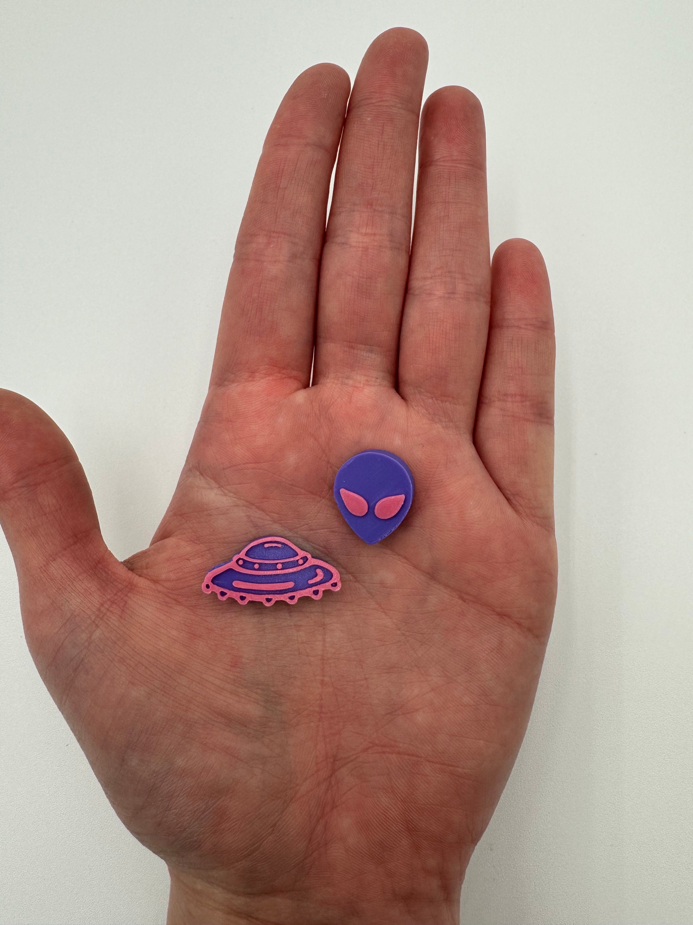 3D Printed Alien UFO Kandi Beads, Rave Bracelet Charms - Etsy