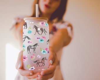 Horse Glass Iced Coffee Cup, Pink Floral Horse Iced Coffee Glass Tumbler, Horse Gifts, Equestrian Gift, Glass Cup with Lid and Straw