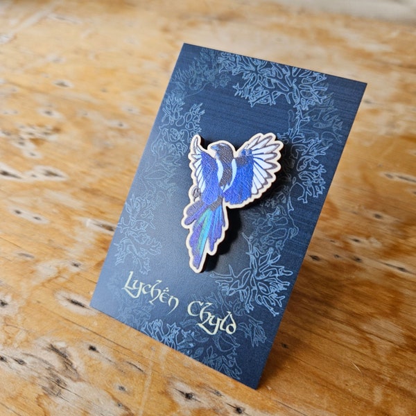 Magpie Wooden Pin