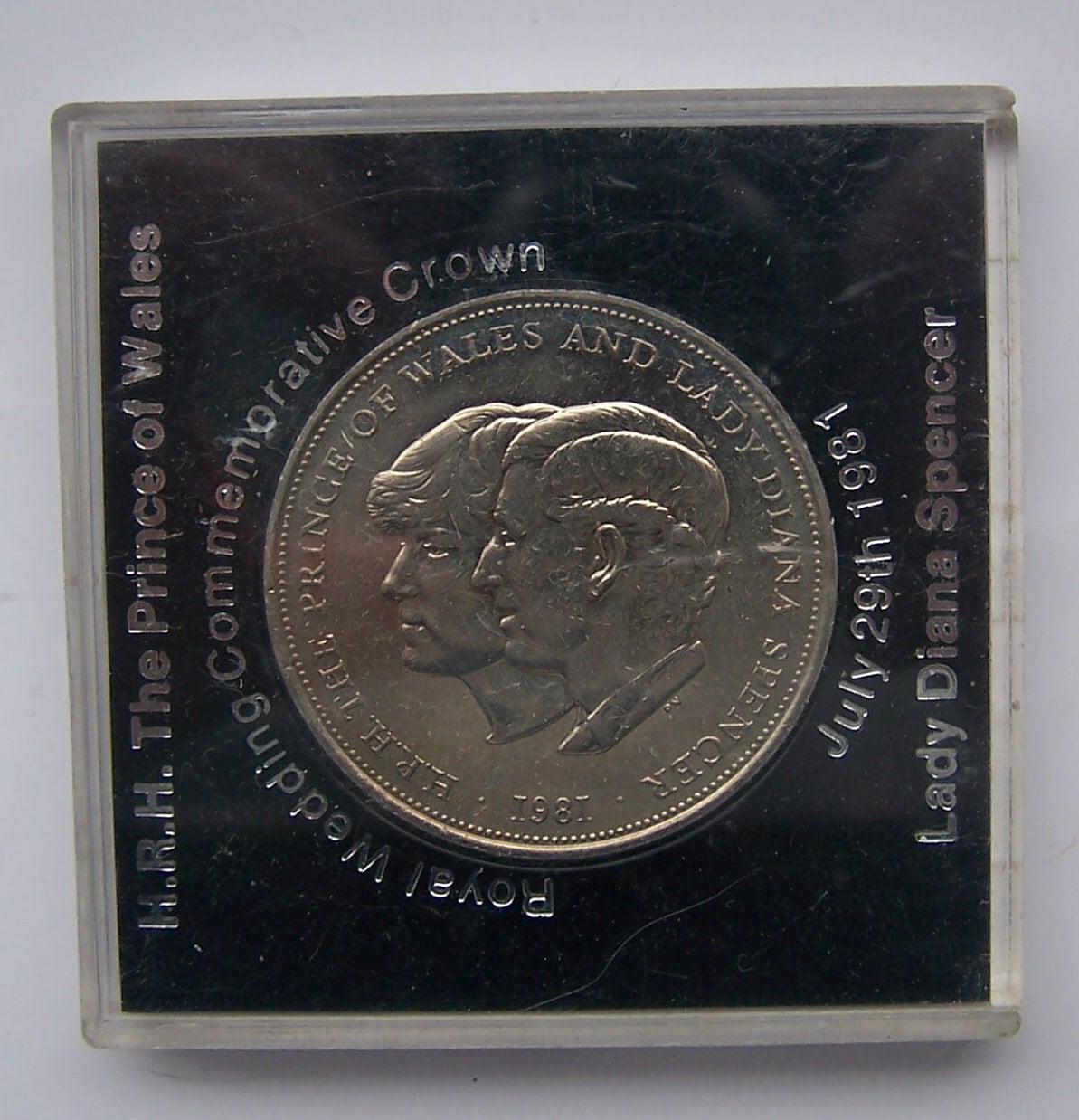 1981年ヴィンテージロイヤルウェディングコイン、チャールズ皇太子とダイアナ妃 - Etsy 日本
