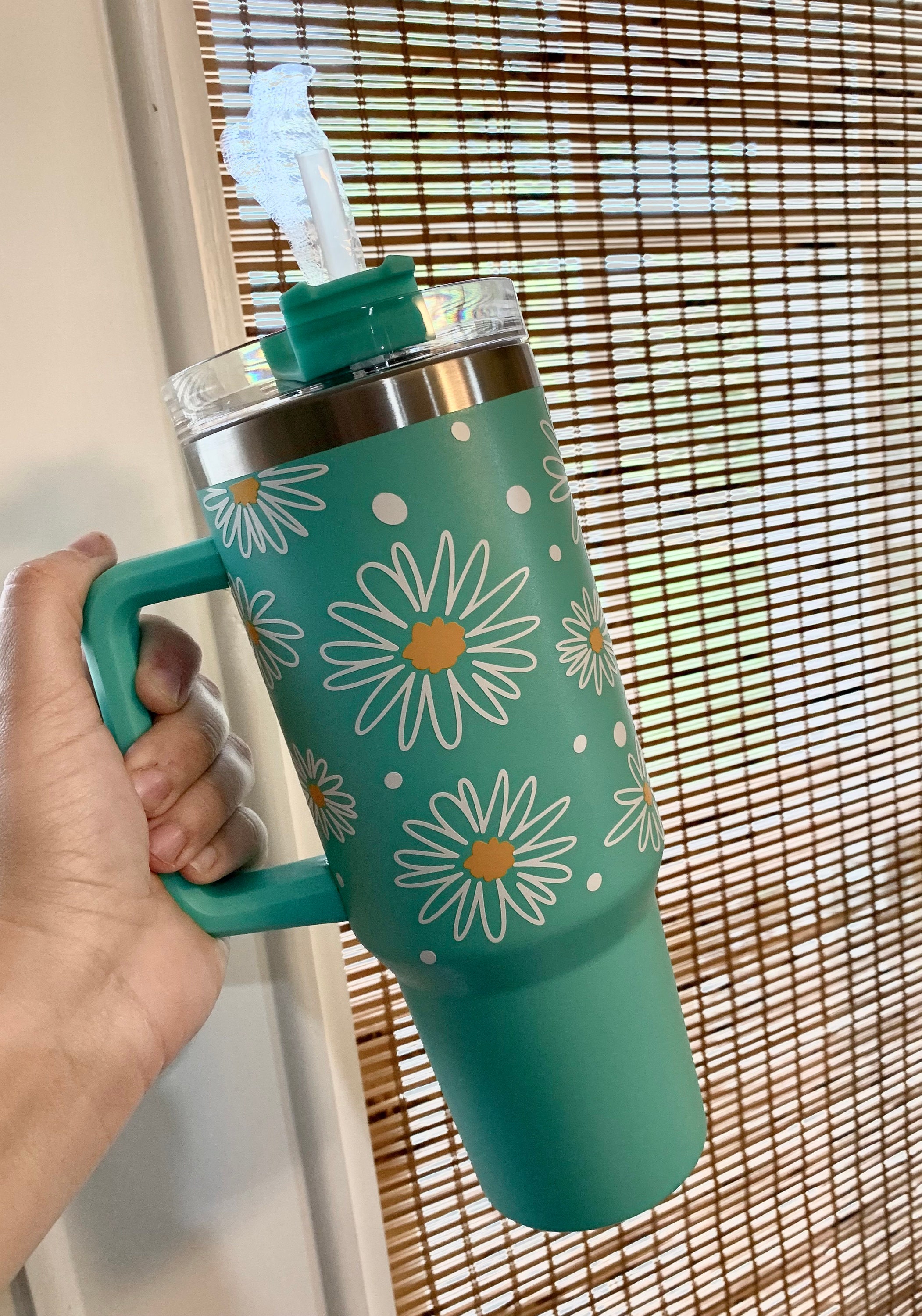 Pink 40oz tumbler with handle, Stanley Dupe with hand painted flower  dasies, Imagine, one of a kind floral wildflower design, water bottle