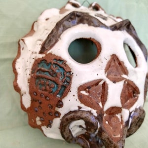 wall hanging mask