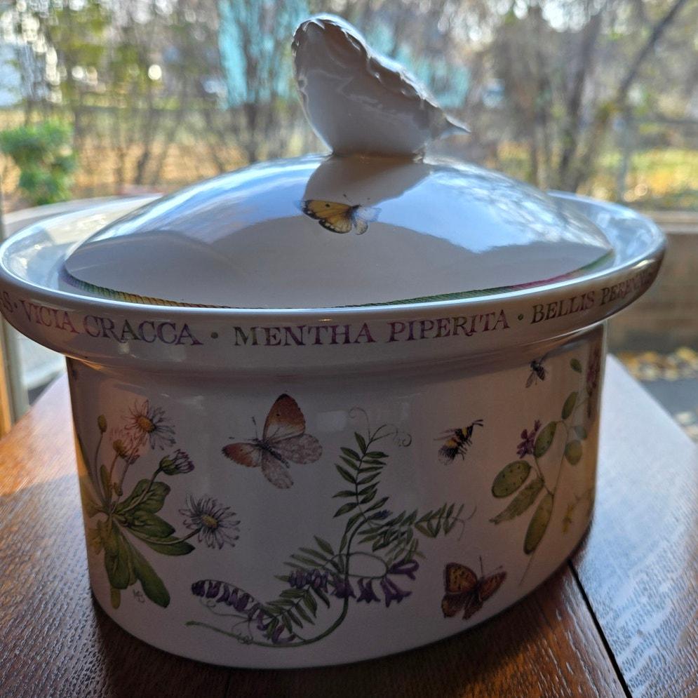 Marjolein Bastin Wildflower Meadow 2qt Oval Cov'd Casserole Bee Butterfly Bird