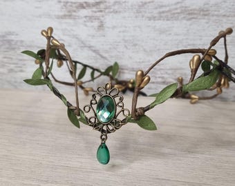 Tiara Élfica de Ramas con Gema y lágrima Verde – Corona de Fantasía Medieval para Bodas y Cosplay – Tiara de ninfa de ramas del Bosque