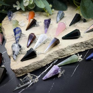 Péndulo, péndulo de cristal, péndulo de radiestesia, péndulo de bolsillo cónico facetado para sanación espiritual con cadena, herramientas de adivinación