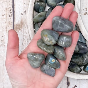 Large Labradorite Tumbled Gemstones, Polished Healing Crystal, Minimalist Jewelry, Chakra Stone, Perfect for Meditation & Energy Healing
