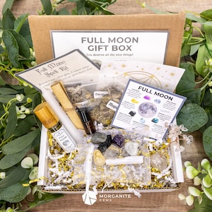Full Moon Gift Box | Full Moon Ritual Intention Set, Crystals, Candles for Spiritual Practice, Purification & Energy