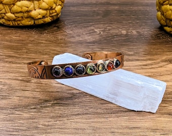 Kupfer Chakra Armband mit natürlichen Kristall- und Edelsteinperlen | Heilende Energie Schmuck