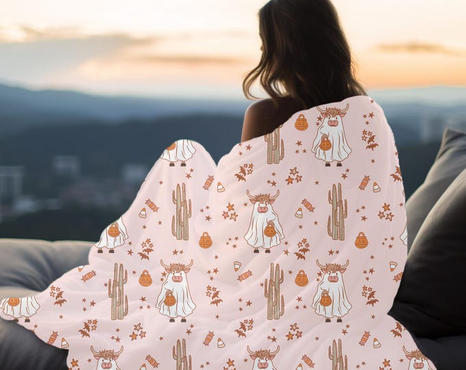 Spooky Cute Western Halloween Highland Cow Blanket - Cozy Highland Cow Ghost Throw - Fall Blanket - Girly Halloween -  Sofa Blanket