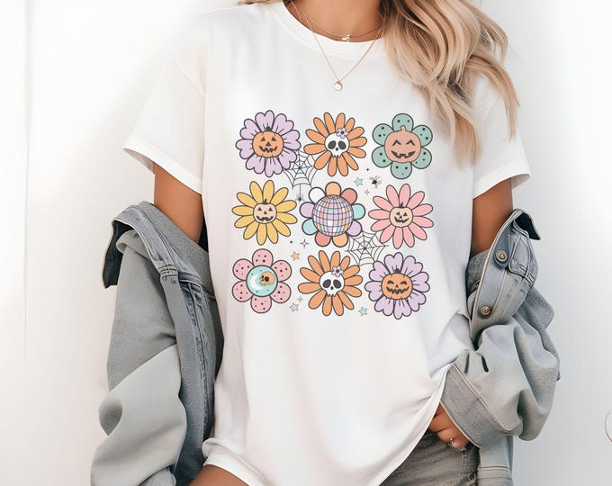 Pastel Halloween Groovy Flowers T-Shirt - Cute Fall Floral Tee - Spooky Season - Fall Vibes - Groovy Halloween Aesthetic - Retro Fall Tee