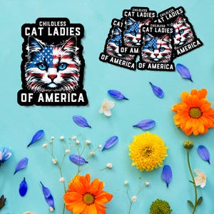 Sticker kinderloze kat Ladies of America – patriottisch kattenontwerp met Amerikaanse vlag – perfect voor laptops, waterflessen of cadeaus voor kattenliefhebbers