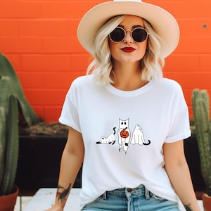 Ghost Cat Halloween T-Shirt - Spooky Ghost Cats with Pumpkin - Fall Fashion Tee - Cat Lover Tee - Cute Ghost Cats 001