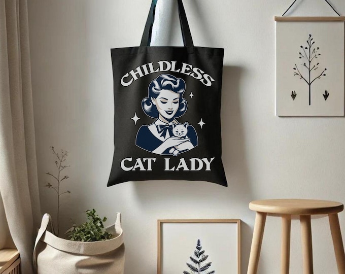 Retro Childless Cat Lady Tote Bag - Retro Feminist Bag - Cute Retro Cat Design - Project Bag - Farmer's Market Bag