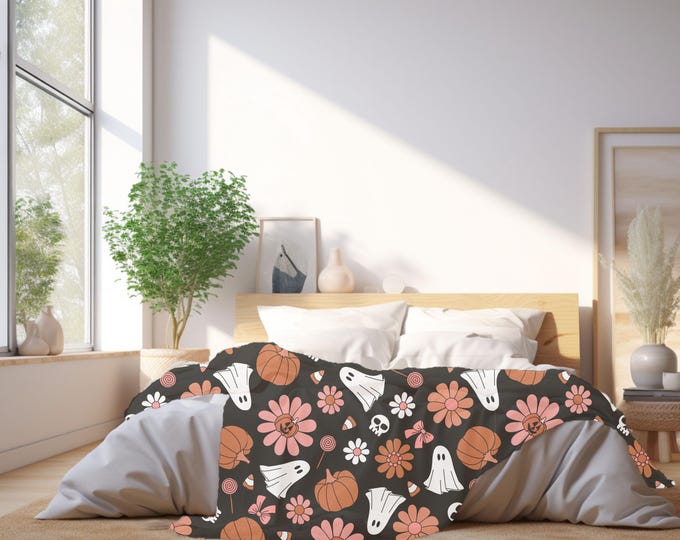 Spooky Sweet Halloween Blanket - Girly Halloween - Cozy Ghost Pumpkin Blanket - Fall Blanket - Retro Flowers - Coquette Blanket