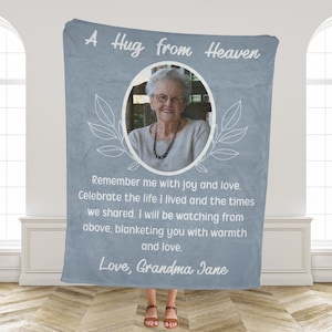 Hug from Heaven Memorial Blanket In Loving Memory Sympathy Gifts for Loss of Mother Sorry for Your Loss Gift Bereavement Gift Blanket