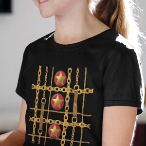 Are you of Moroccan heritage? Then this royal youth short-sleeve t-shirt design is perfect for all events. Take a look at these royal shirts