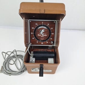 Vintage Ray Jefferson Fish Flasher 6006 Sonar Depth Finder Portable Brown Case image 4