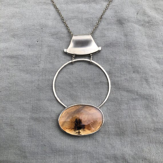 Dendritic agate statement necklace // Peach colored dendritic agate pendant