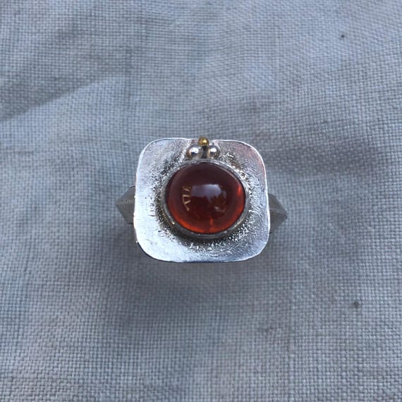 Fanta garnet ring in argentium silver and 24K gold, U.S. size 6 1/4