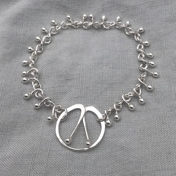 Spine bracelet in argentium sterling silver // Handmade chain bracelet