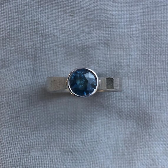 Natural earth-mined sapphire ring in argentium sterling silver // U.S. size 7 3/4 // Alternative engagement // September birthstone ring