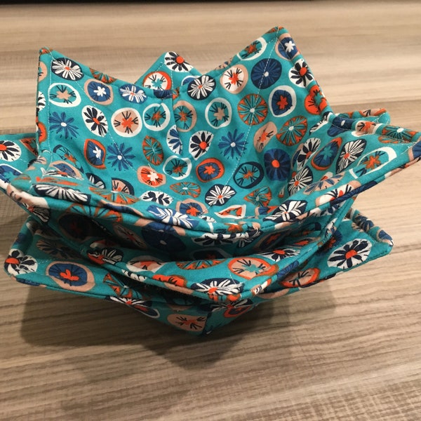 Microwaveable Soup Bowl Cozy - Flowers on Turquoise