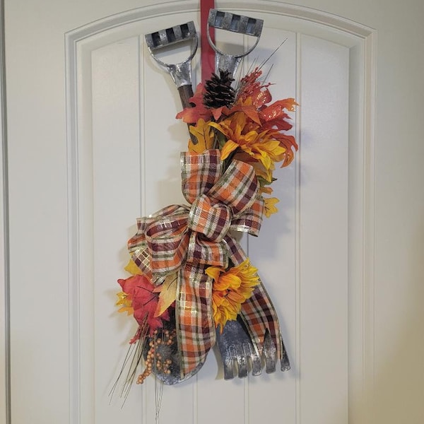 Fall Shovel and Rake, Thanksgiving Decor, Farmhouse Decor, Rustic Decor, Wall Decor, Handmade Charming Rustic Farmhouse Shovel & Rake,