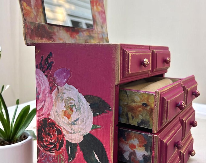 Adorable Berry Painted Floral Jewelry Box