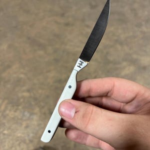 PREORDER for a handmade XL scalpel neck knife