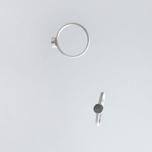 Concrete and Silver Ring – Minimalist Circular Design | Mirvett