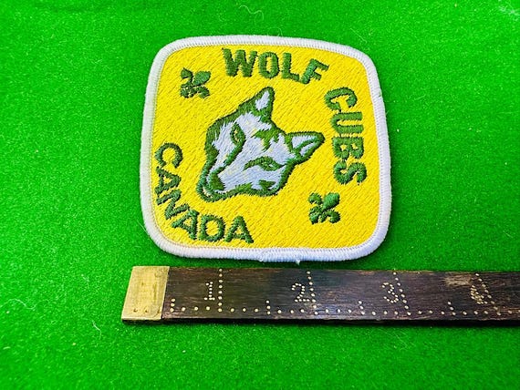 Vintage Wolf Cubs Canada Patch - image 3