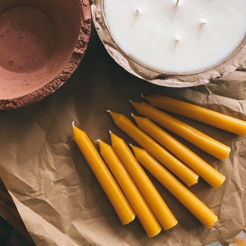 Pack of 8 Beeswax Taper Candles Dripless Taper Candle 100 Pure Beeswax