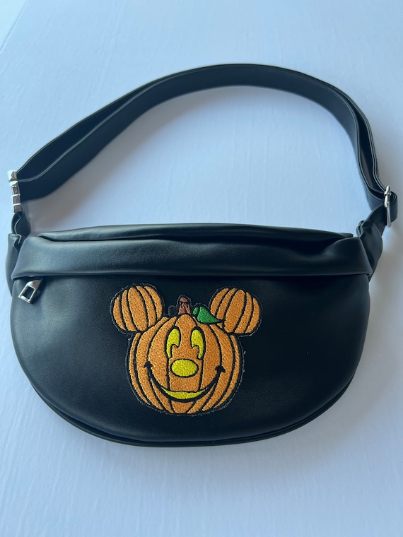 Mickey blinky Halloween pumpkin Disney Fanny pack