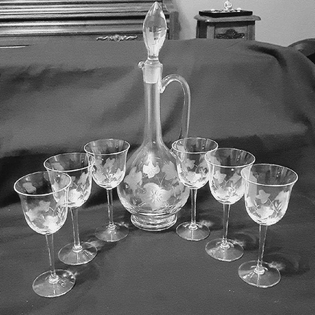 Vintage Crystal Wine Decanter Set With Stoppercrystal Floral Etched
