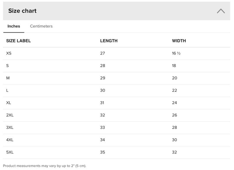 Puede incluir: Tabla de tallas que muestra las medidas de la prenda en cent&iacute;metros. Incluye las etiquetas de talla XS a 5XL, con las longitudes y anchuras correspondientes. Las medidas var&iacute;an de 68.5 cm de largo y 42 cm de ancho a 89 cm de largo y 81 cm de ancho.