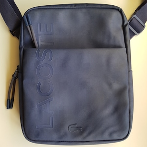 Sacoche Grand Modèle Bleu Marine Lacoste