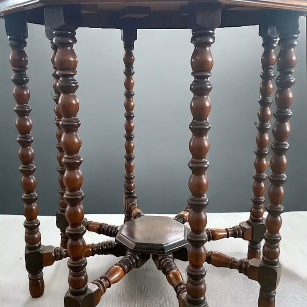 Eight legged Octagonal Spindle Legs Table