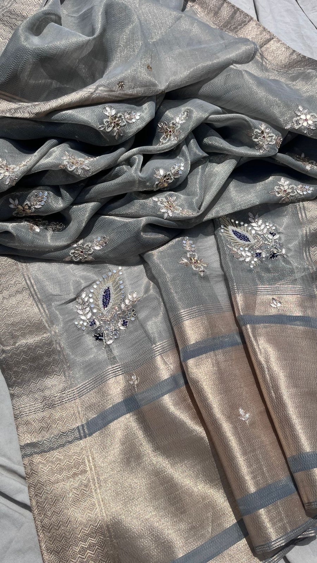 Printed Handloom Zari Tissue Saree with Elegant Shine