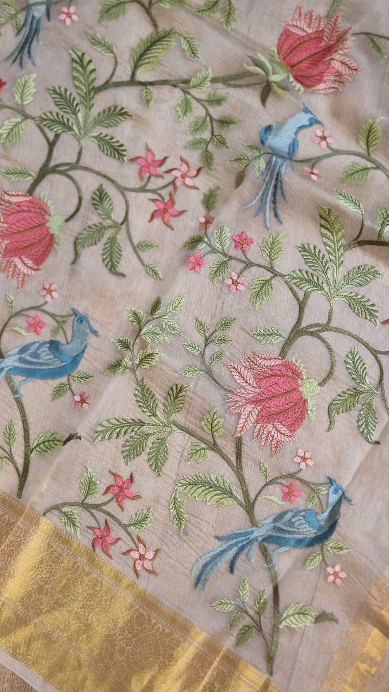 Burgundy Banarasi Pure Silk Traditional Saree & Contrast Border