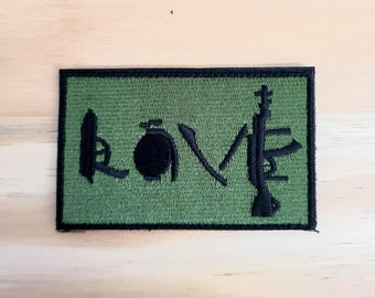 Parche táctico de moral LOVE (armas) con cierre de velcro