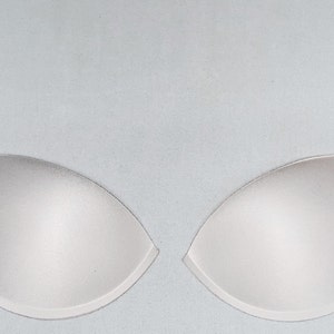 Soft-moulded Bra Cups, Bra Cup Inserts, Pre-made Bra Cups, White Bra Cups,Foam Bra Cups.UK 38A, 36B, 34A, 34C, 32B, 32D, 30C. Sold in PAIRS.