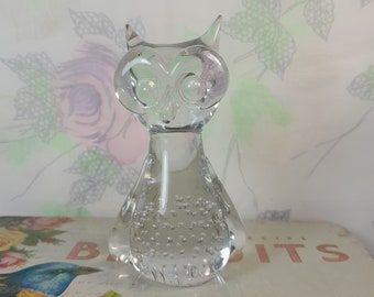 Vintage art glass owl, controlled bubble glass owl
