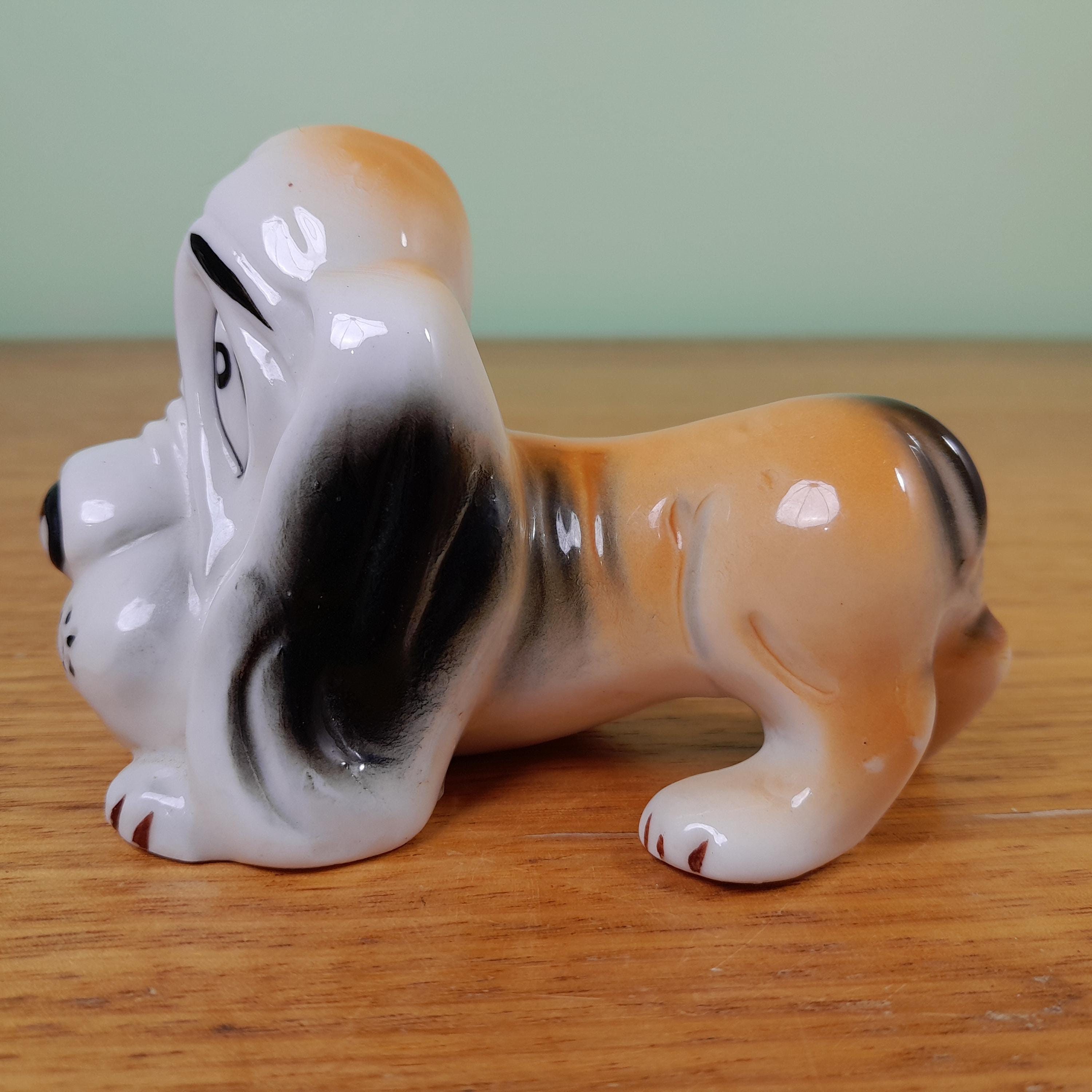 バセットハウンドの陶器の置物 - Etsy 日本