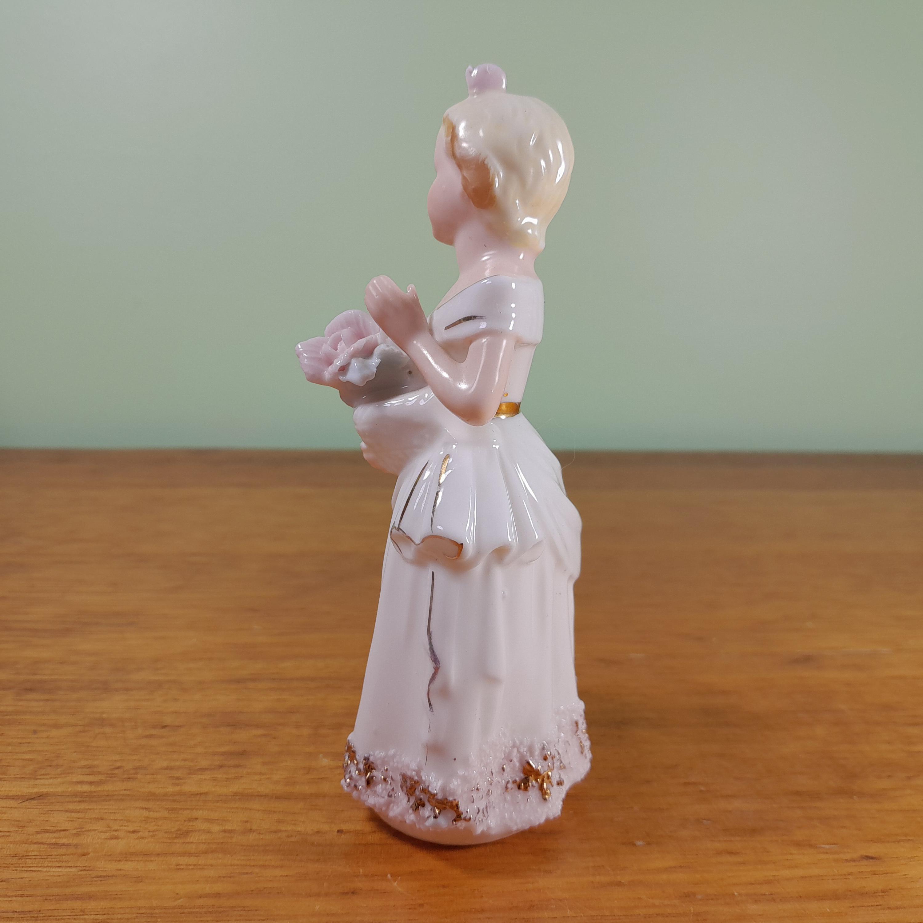 Vintage Girl With Flowers Figurine, Made in Japan - Etsy Hong Kong