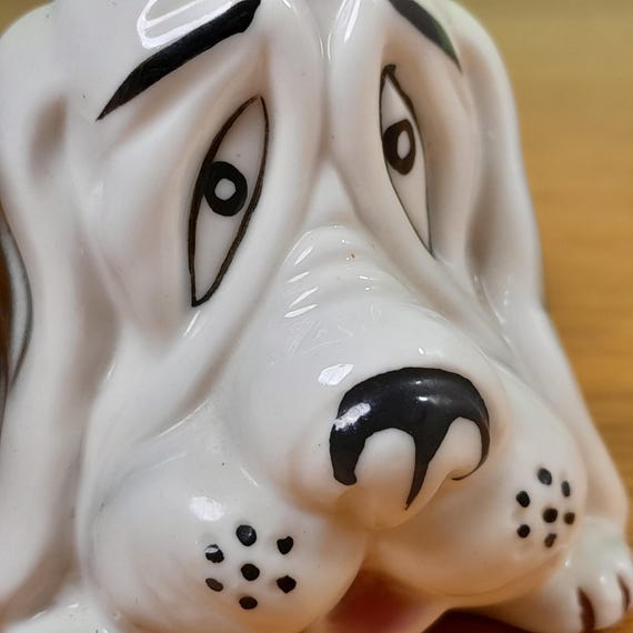 バセットハウンドの陶器の置物 - Etsy 日本