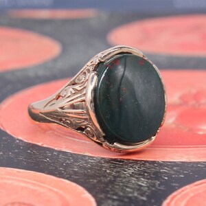 アクセサリー 9ct Bloodstone ring Birmingham 1942 9ct Gold & Oval Bloodstone Signet Ring (908K) | The Antique